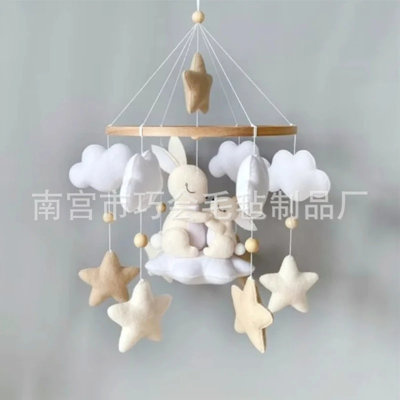 Handgefertigtes weiches Filz-H – Baby Nursery Mobile Bewertung und Preis