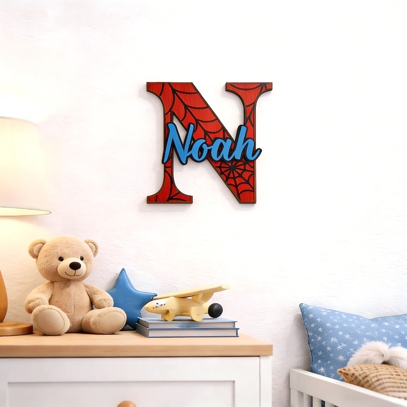 Personalisiertes Spinnennetz-N – Baby Nursery Name Sign Bewertung und Preis